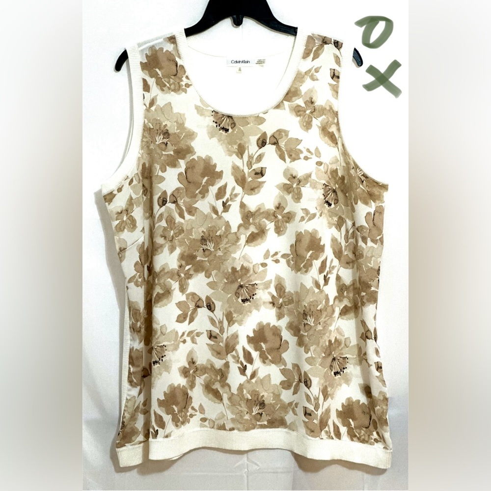 LADIES WHITE SWEATER SLEEVELESS TOP WITH TAN FLOWERS